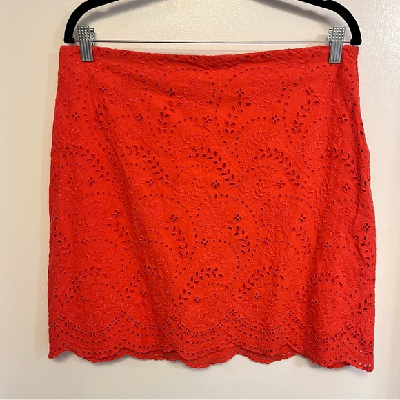 Loft - Embroidered Scalloped Skirt - warm coral - size 10 - Picture 3 of 10